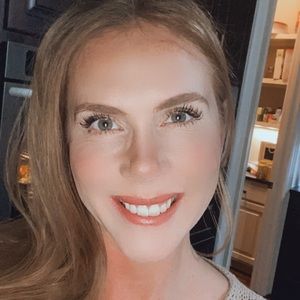 Meet your Posher, Carla